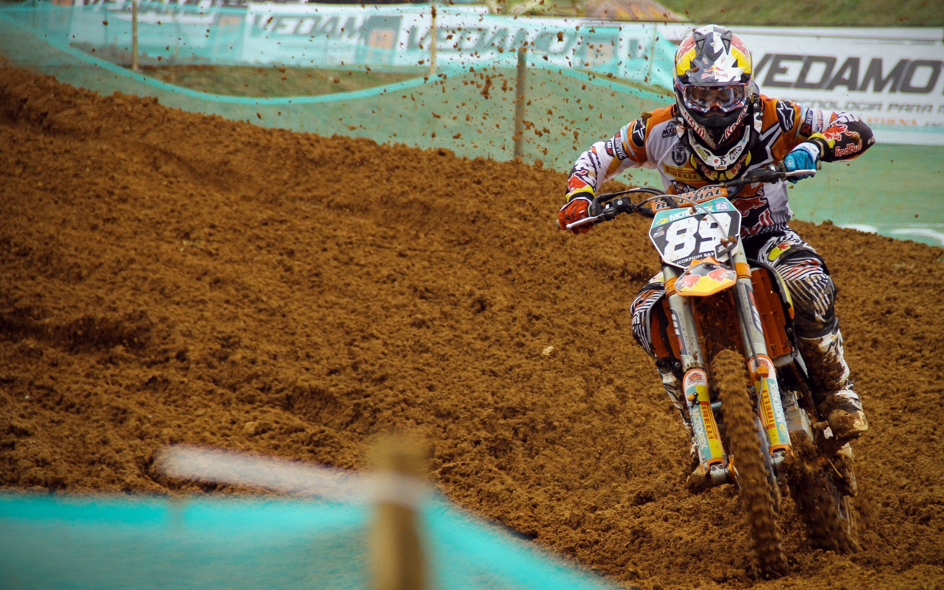 短跑新星闪耀全国田径锦标赛，破纪录表现引关注